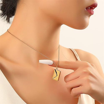 VERDANAE   - ENVELOPE LOVE LETTER PENDANT NECKLACE