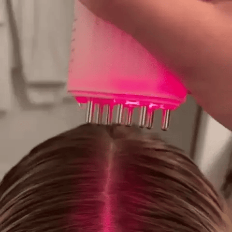 VERDANAE   - RED LIGHT THERAPY ELECTRIC SCALP MASSAGER AND HAIR OIL APPLICATOR